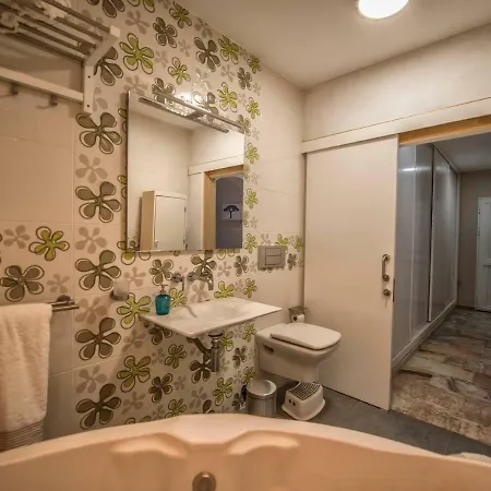 Daire Apartamento Con Terraza Vista Mar